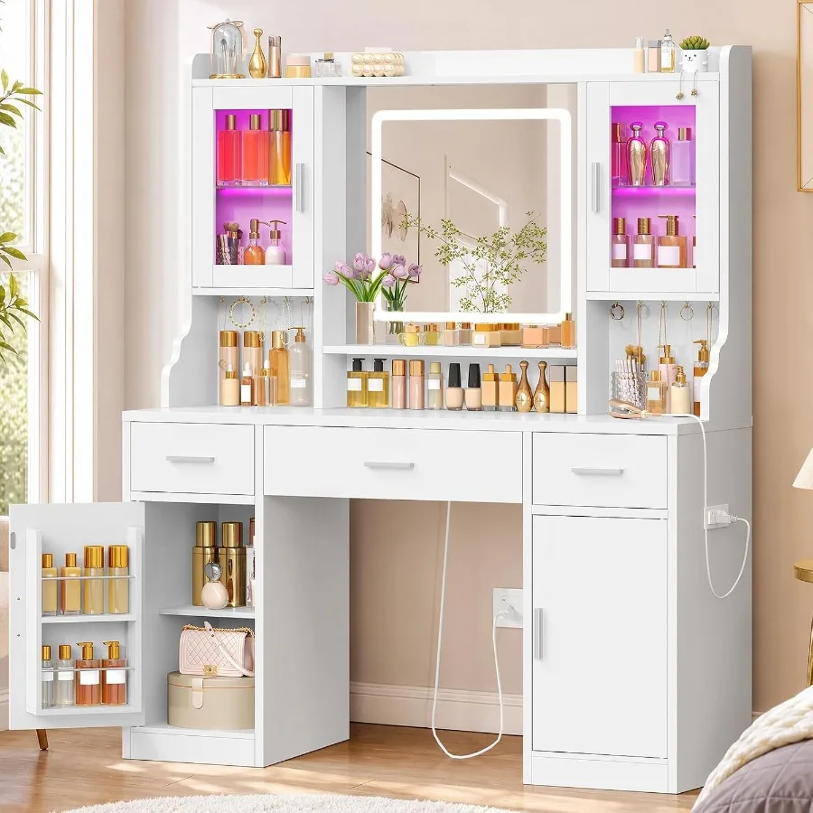 Makeup - Tocador con espejo y luces para